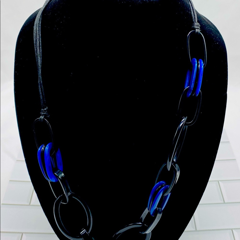 Black and royal blue long necklace